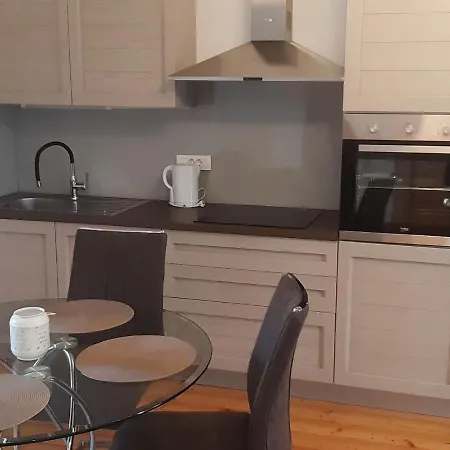 Lug 2, New And Comfortable With Pool Apartment