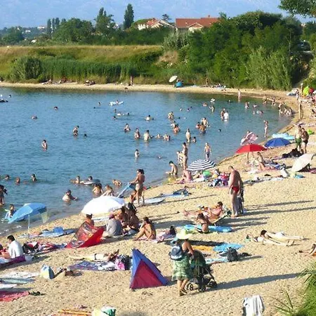 Lug 2, New And Comfortable With Pool Apartment Privlaka (Zadar)
