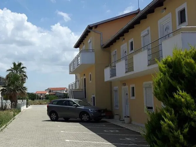 Daire In Near Sandy Beaches