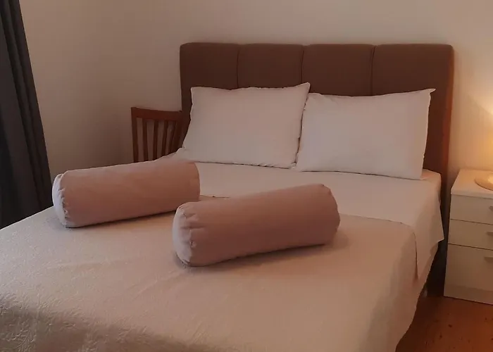 In Near Sandy Beaches Daire Privlaka (Zadar)