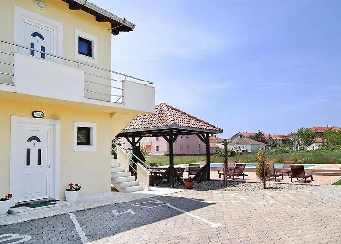 In Near Sandy Beaches Daire